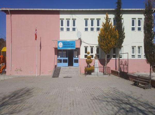 Pınarlar Şehit Savcı Ethem Ekim Ortaokulu Fotoğrafı